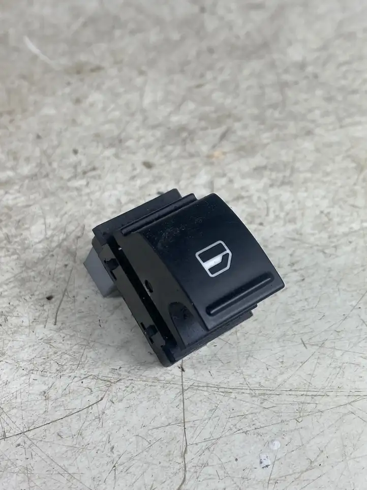 Seat Leon (1P) (2005 - 2012) 7L6959855B Кнопка стеклоподъемников — фото 1