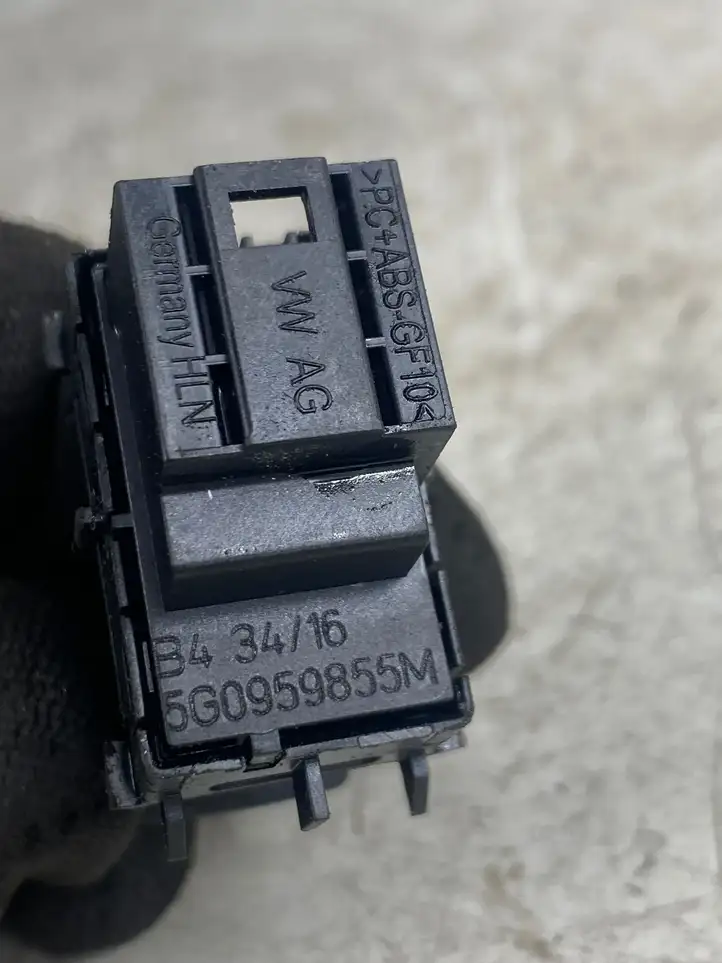 Volkswagen Golf VII (2013 - 2019) 5G0959855M Блок кнопок стеклоподъемников — фото 4