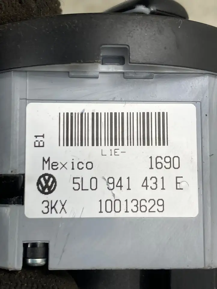 Skoda Yeti (5L) (2009 - 2012) 5L0941431E Включатель фонарей — фото 4