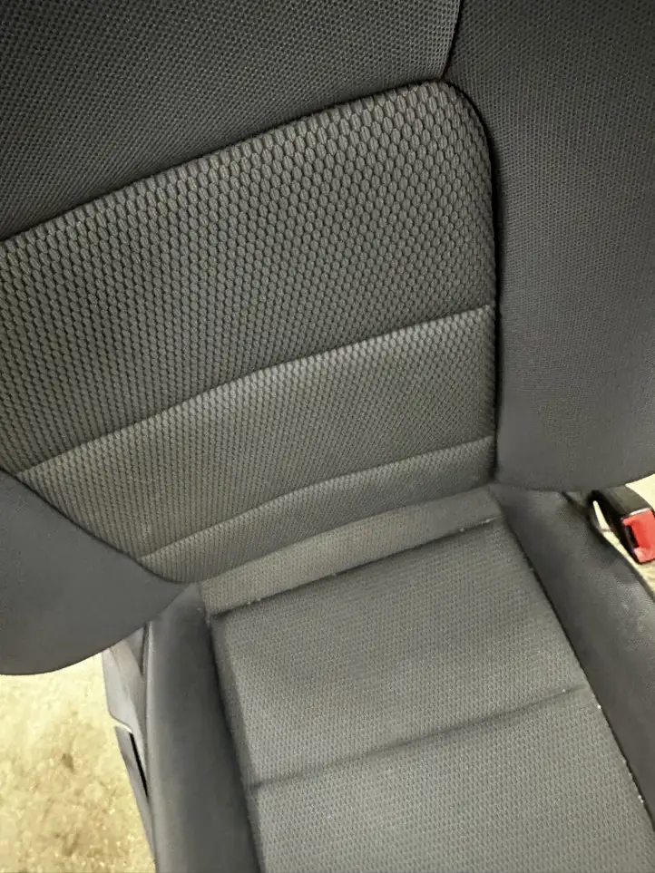 Volkswagen Golf Sportsvan (2014 - 2017) Переднее сиденье пассажира — фото 3