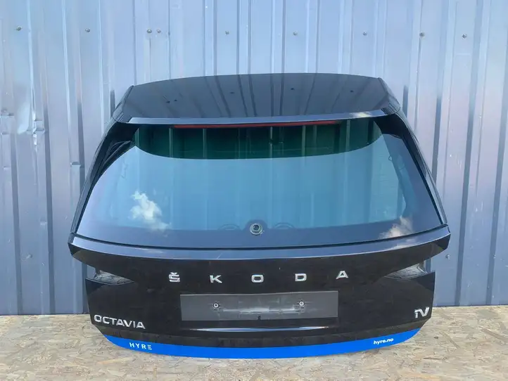 Skoda Octavia Mk4 (2019 - ) 5E7827023 Крышка багажника — фото 1