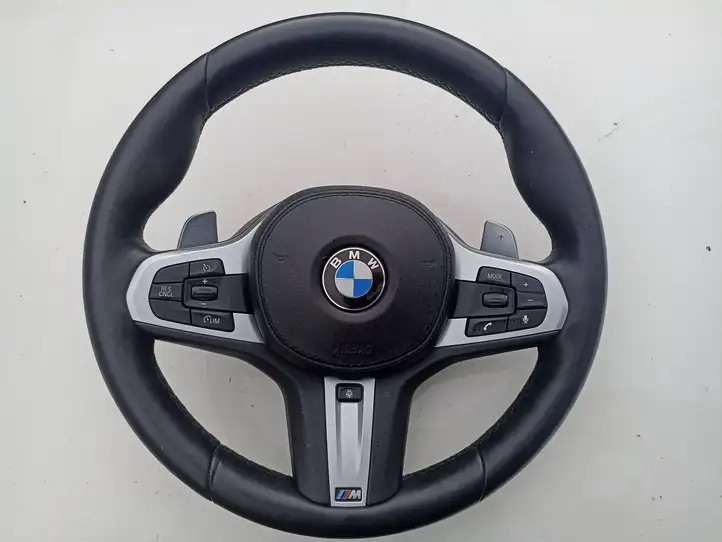 BMW 5 G30 G31 (2016 - ) Руль — фото 1
