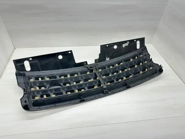 Land Rover Range Rover L405 (2012 - 2017) CK52BA163CA Верхняя решетка радиатора — фото 7