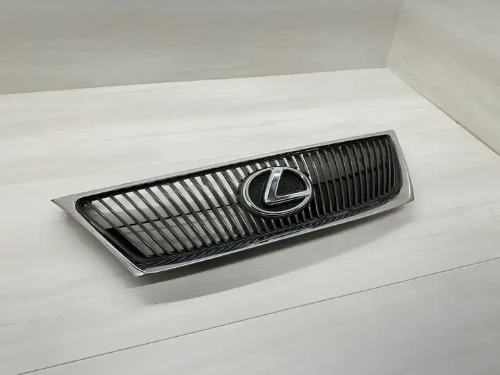 Lexus IS 220D-250-350 (2005 - 2010) 5310153050AL Верхняя решетка радиатора — фото 4