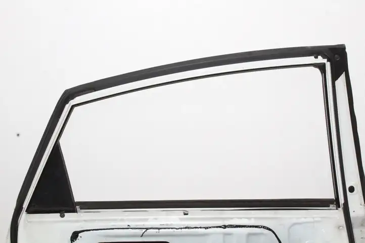 Toyota Prius (XW30) (2009 - 2015) Задняя дверь — фото 3