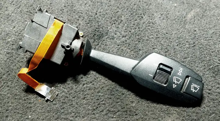 BMW 3 E90 E91 (2005 - 2012) 01208120 Переключатель стеклоочистителей — фото 1