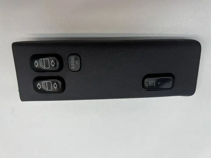 Mercedes-Benz A W168 (1997 - 2004) 1686831608 Накладка кнопки стеклоподъемника — фото 3
