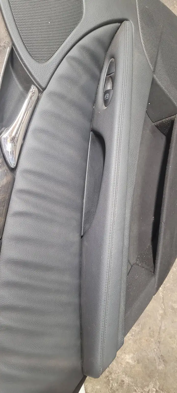 Mercedes-Benz E W211 (2002 - 2009) A2117308796 Обшивка задней двери — фото 4
