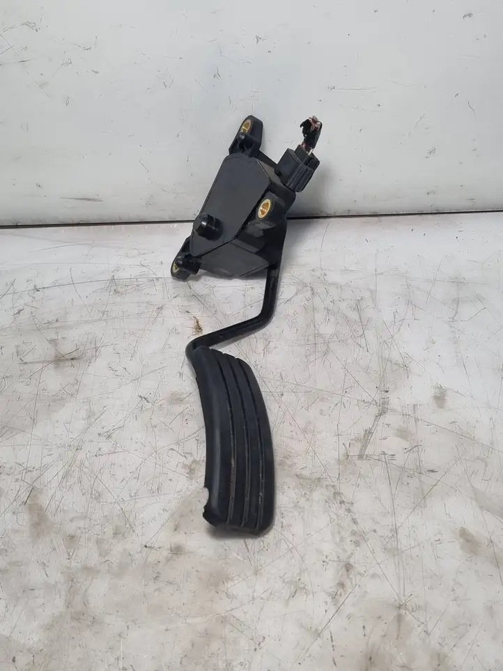 Renault Scenic II - Grand scenic II (2003 - 2006) 8200159647 Педаль акселератора — фото 1