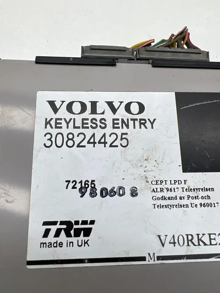 Volvo S40, V40 (2000 - 2004) 30824425 Модуль комфорта — фото 2