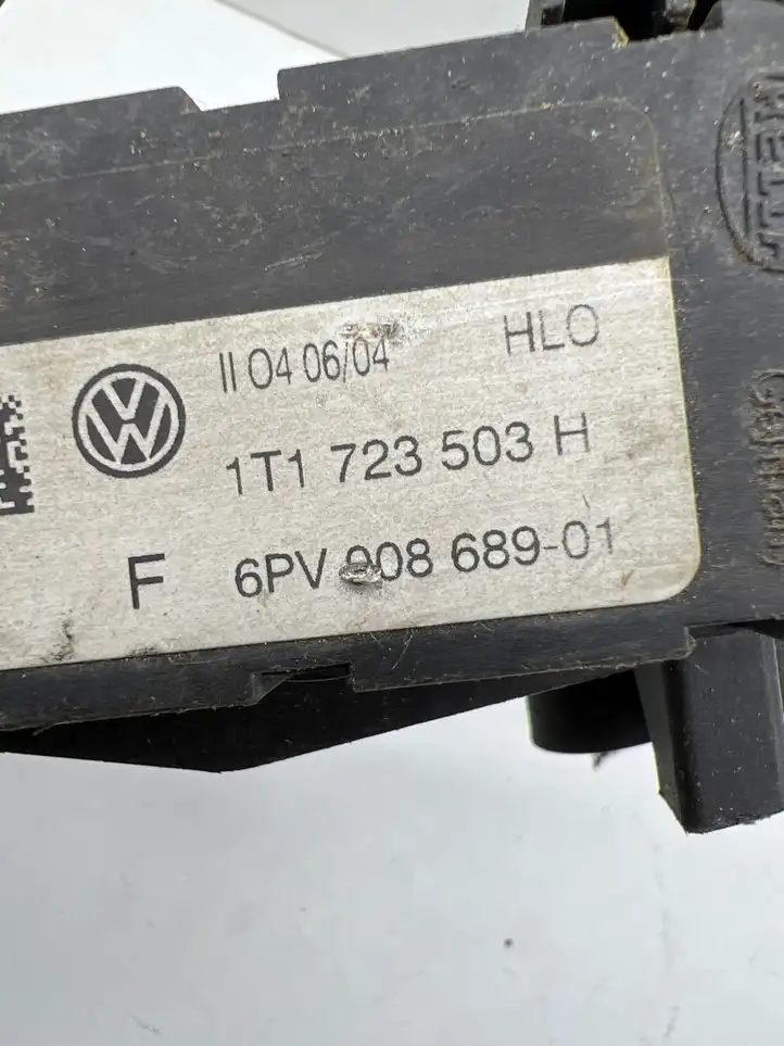 Volkswagen Caddy (2004 - 2010) 1T1723503H Педаль акселератора — фото 2