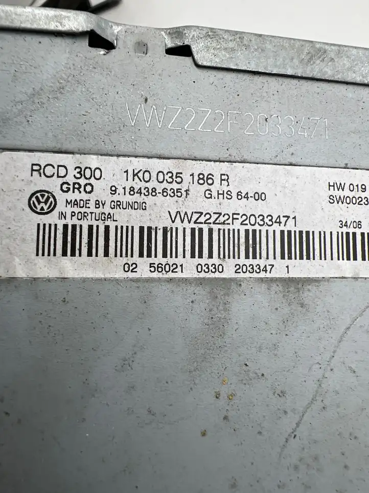 Volkswagen Caddy (2004 - 2010) VWZ2Z2F2033471 Магнитола / мультимедийная система — фото 3