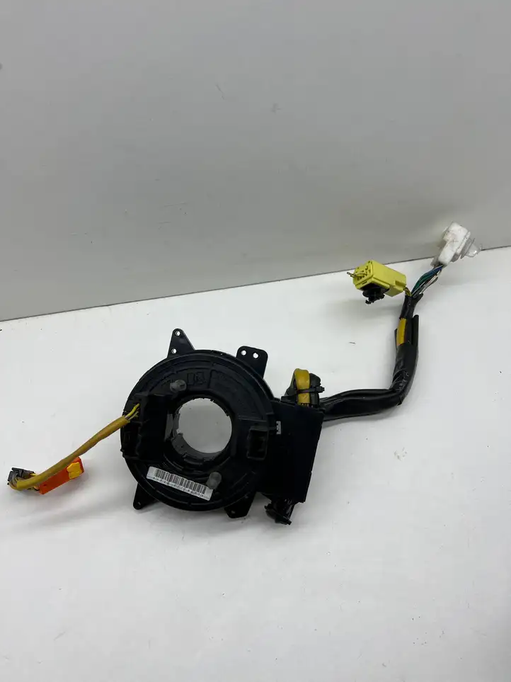 Subaru Legacy (2003 - 2009) JP20 S71 0823 Контактное кольцо SRS — фото 1