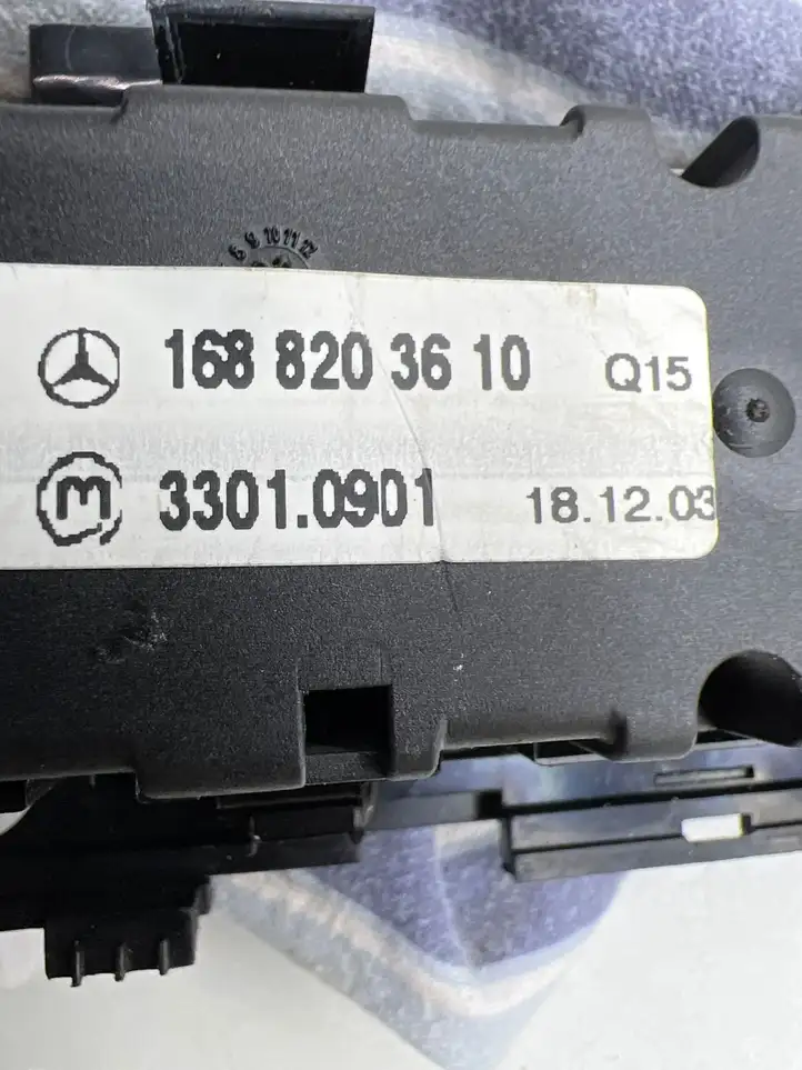 Mercedes-Benz A W168 (1997 - 2004) 1688203610 Другие включатели / ручки/ переключатели — фото 2