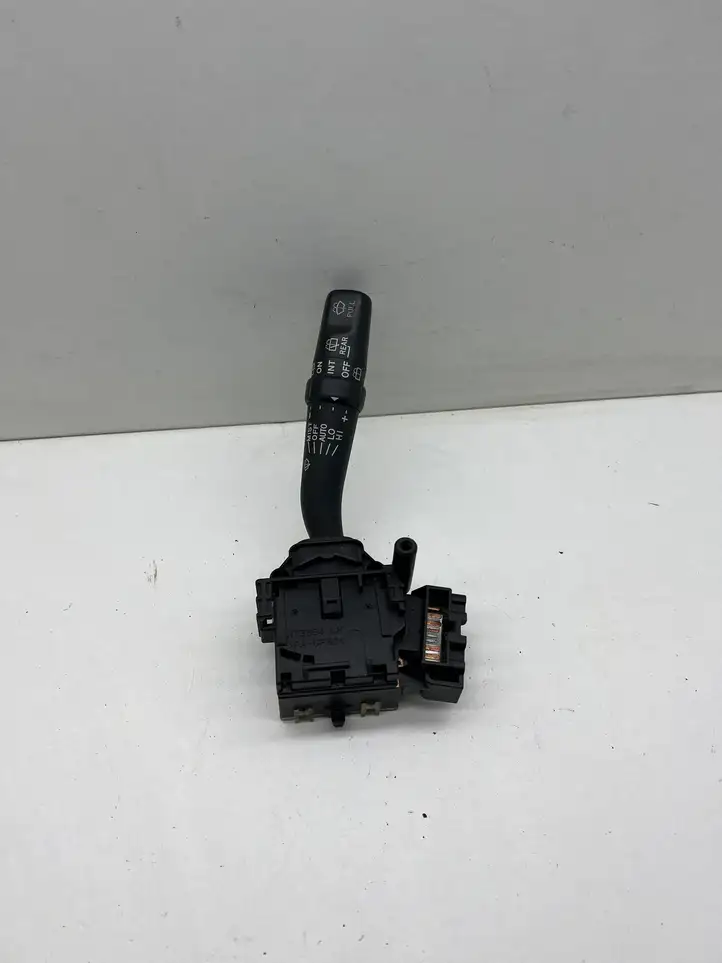 Toyota Corolla Verso AR10 (2004 - 2009) 173654 Переключатель стеклоочистителей — фото 1