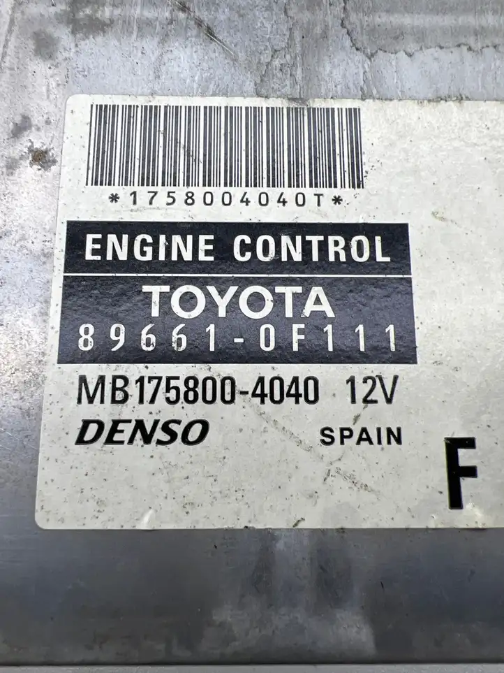 Toyota Verso (2009 - 2012) 896610F111 Блок управления двигателем (ECU) — фото 2