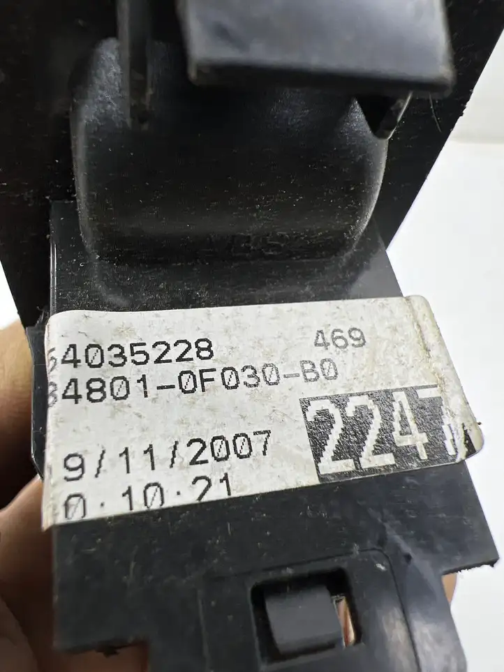 Toyota Corolla Verso AR10 (2004 - 2009) 54035228 Блок кнопок стеклоподъемников — фото 2
