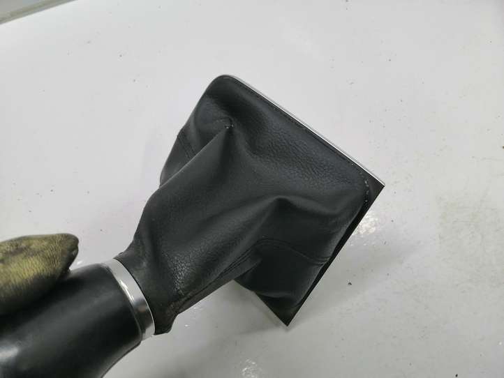 Volkswagen Golf VII (2013 - 2019)  5G2711113C Отделка рычага переключения передач (кожа, головка)