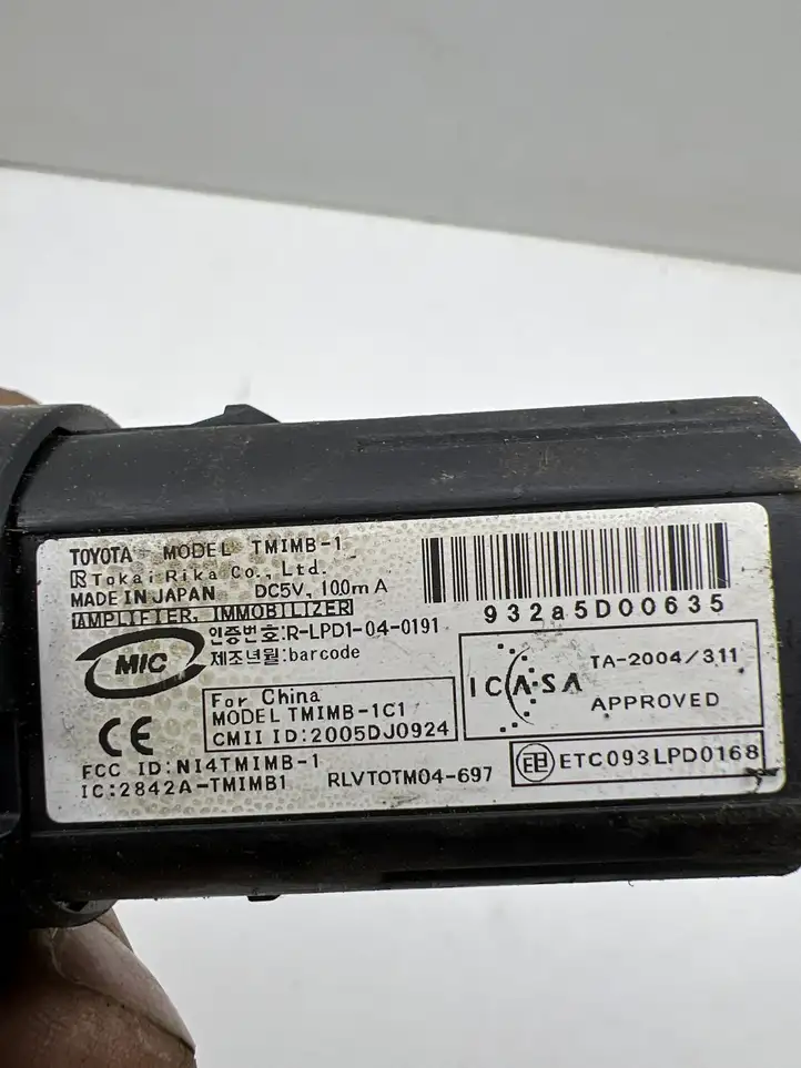 Lexus IS 220D-250-350 (2005 - 2010) 15A854 Включатель зажигания и стартера — фото 2