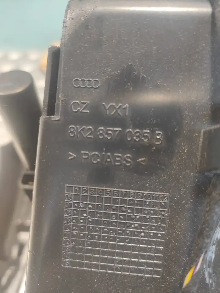 Audi A5 8T 8F (2011 - 2016) 8K2857035B Вещевой ящик — фото 2