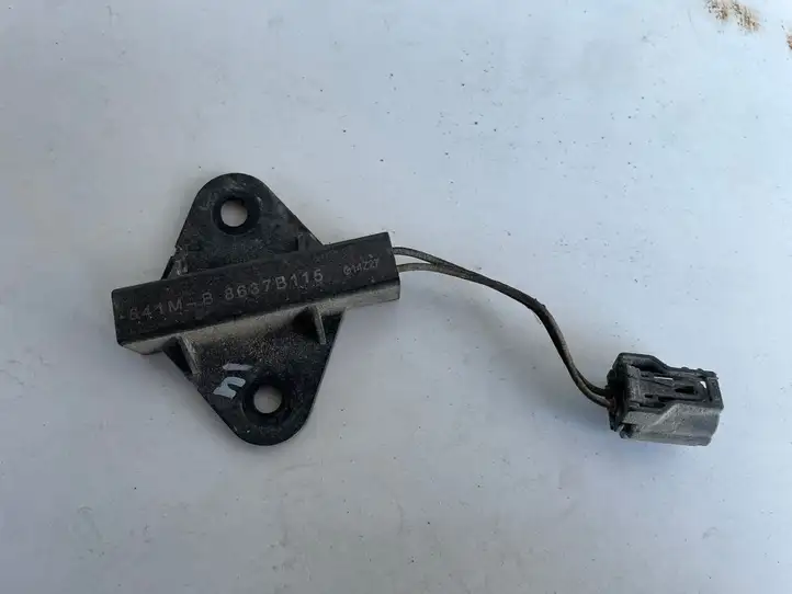 Mitsubishi Outlander (2014 - 2016) 8637B115 Антенна системы Keyless — фото 1