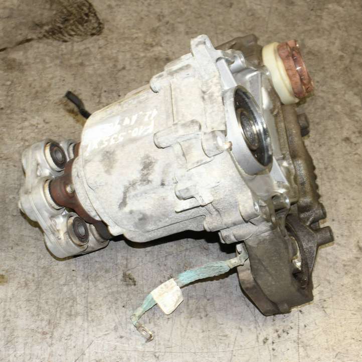 BMW 5 F10 F11 (2009 - 2016)  7643756 Редуктор коробки передач (раздатка)