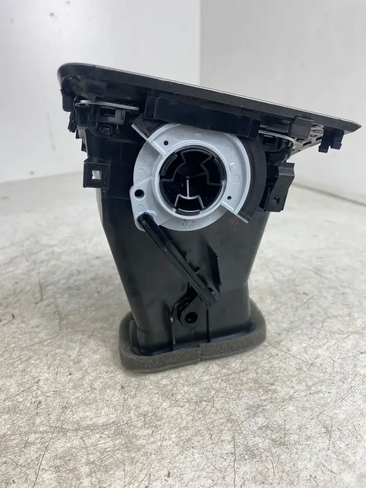 Volkswagen Golf VII (2013 - 2019) 5G1819703 Боковой воздушный дефлектор — фото 3