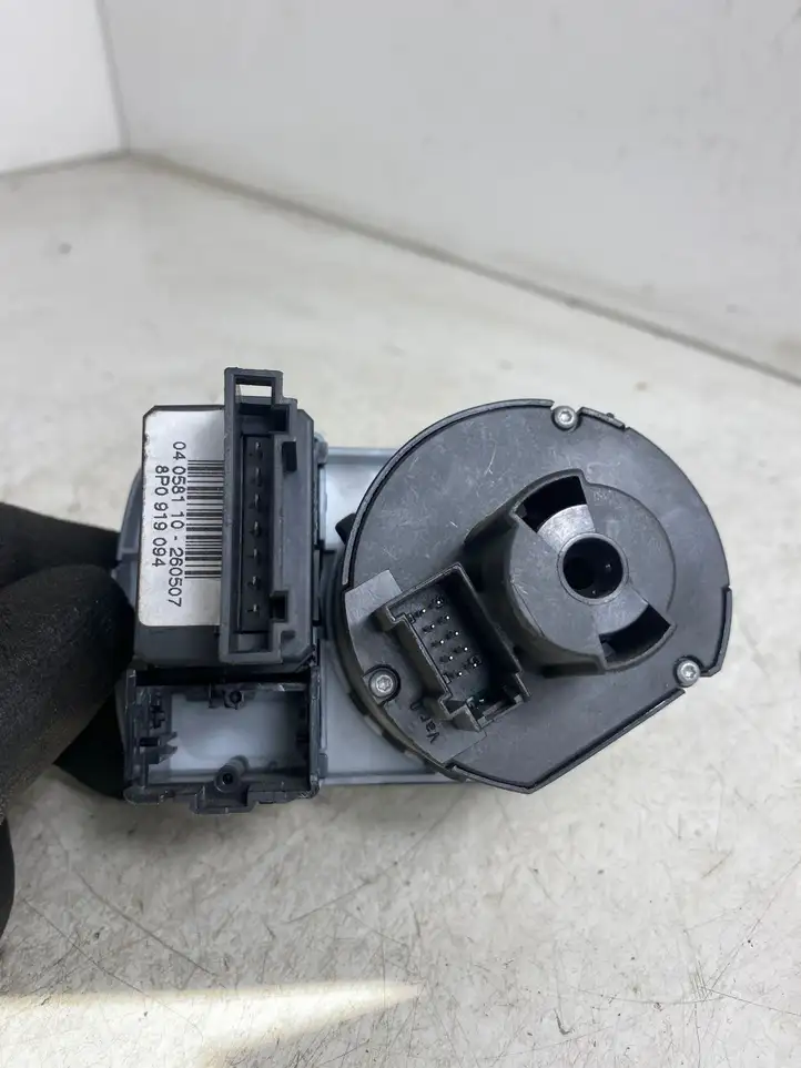 Audi A3/S3 8P (2004 - 2008) 8P1941531N Включатель фонарей — фото 3