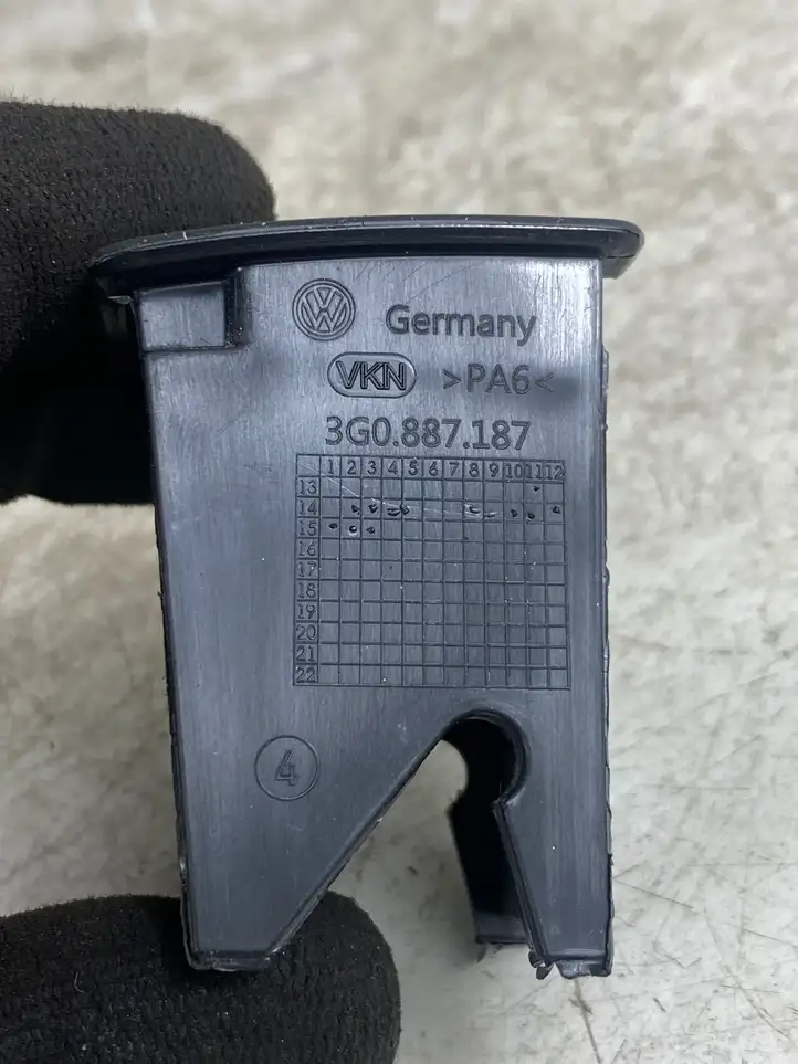 Volkswagen PASSAT B8 (2015 - ) 3G0887187 Заглушка ISOFIX — фото 4