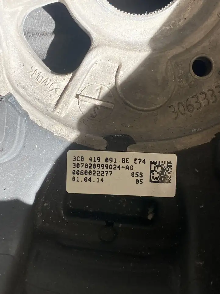 Volkswagen Sharan (2010 - 2015) 3C8959537D Кнопки на рулевом колесе — фото 3