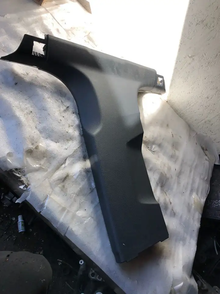 Audi A4 S4 B9 8W (2019 - ) 8w0867240a Нижняя обшивка стойки B — фото 2