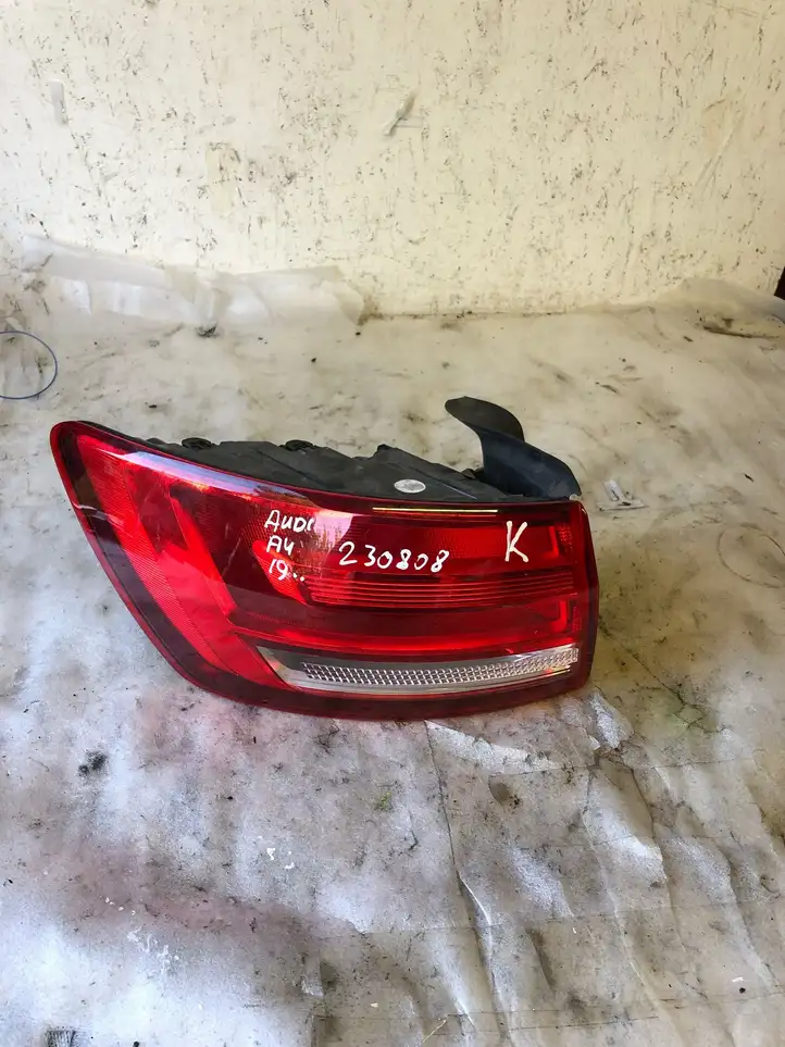 Audi A4 S4 B9 8W (2019 - ) 8w9945069 Задний фонарь в кузове — фото 1