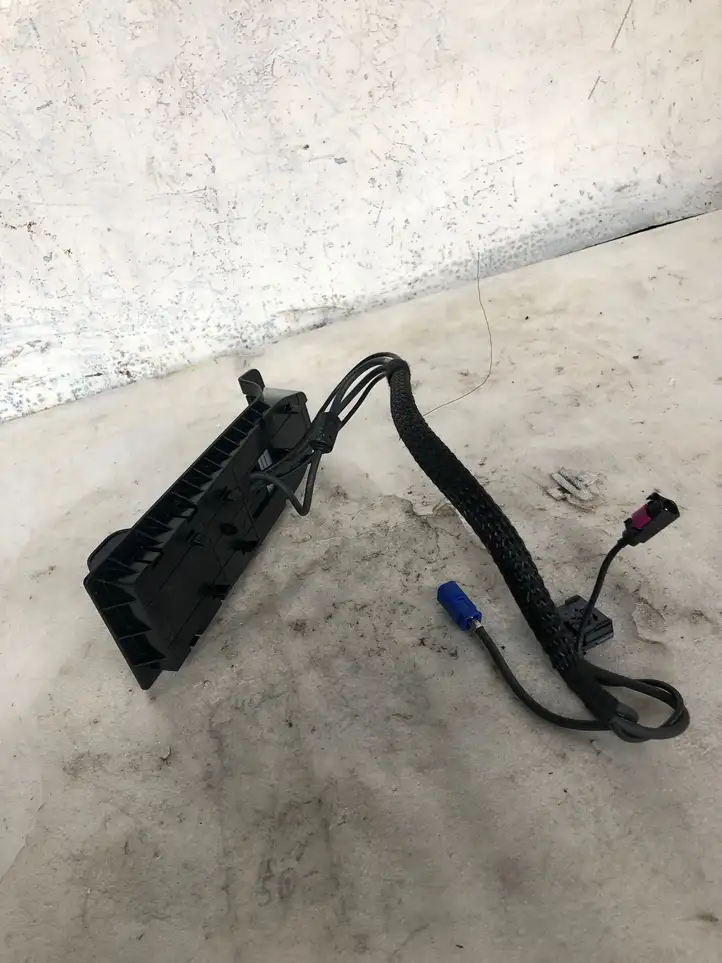 BMW 1 F20 F21 (2011 - 2019) 51169207339 Блок GSM — фото 3