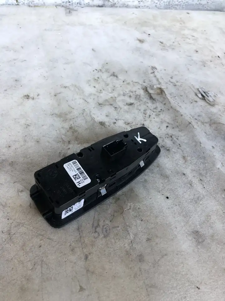 BMW 1 F20 F21 (2011 - 2019) 920811102 Блок кнопок стеклоподъемников — фото 2