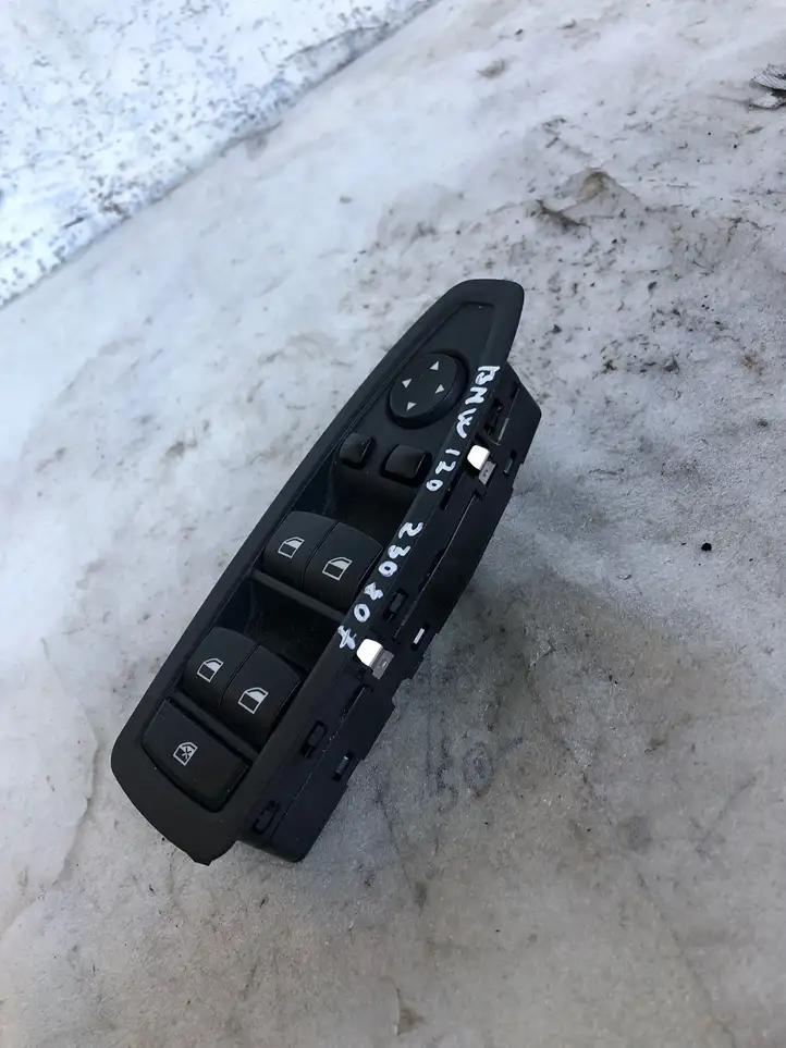BMW 1 F20 F21 (2011 - 2019) 920811102 Блок кнопок стеклоподъемников — фото 3