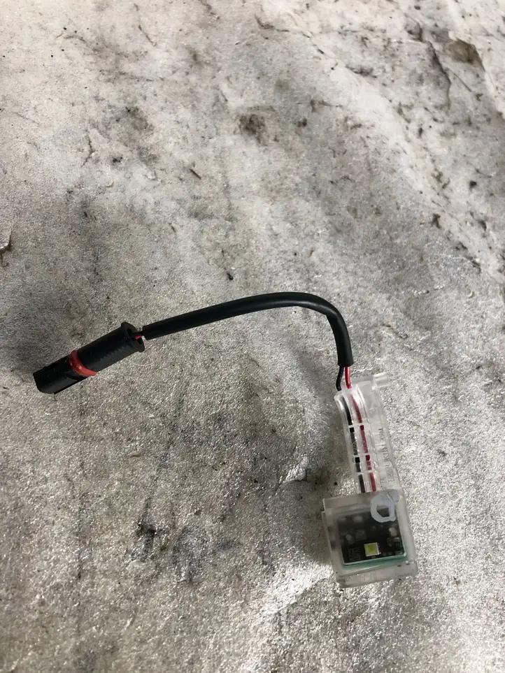 BMW 1 F20 F21 (2011 - 2019) 7277448 Подсветка рукоятки передней двери (наружняя) — фото 3