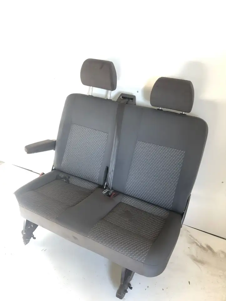 Volkswagen Transporter - Caravelle T5 (2009 - 2015) 7H0883331 Второй ряд сидений — фото 3