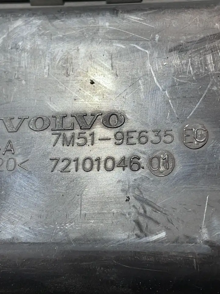 Volvo V50 (2008 - 2012) 7M519E635 Дефлектор воздуха — фото 4