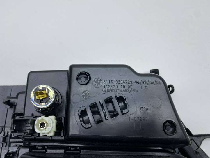 BMW 5 F10 F11 (2009 - 2016)  9206729 Другая центральная деталь консоли (туннеля)