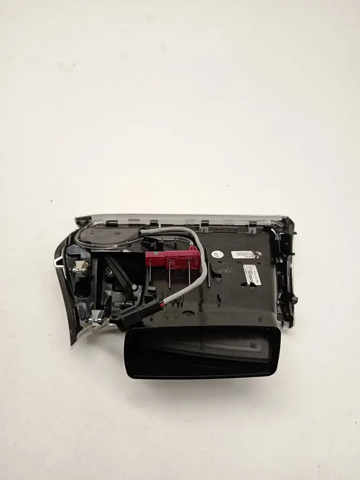 BMW 7 G11 G12 (2015 - 2022) 929949804 Боковой воздушный дефлектор — фото 2