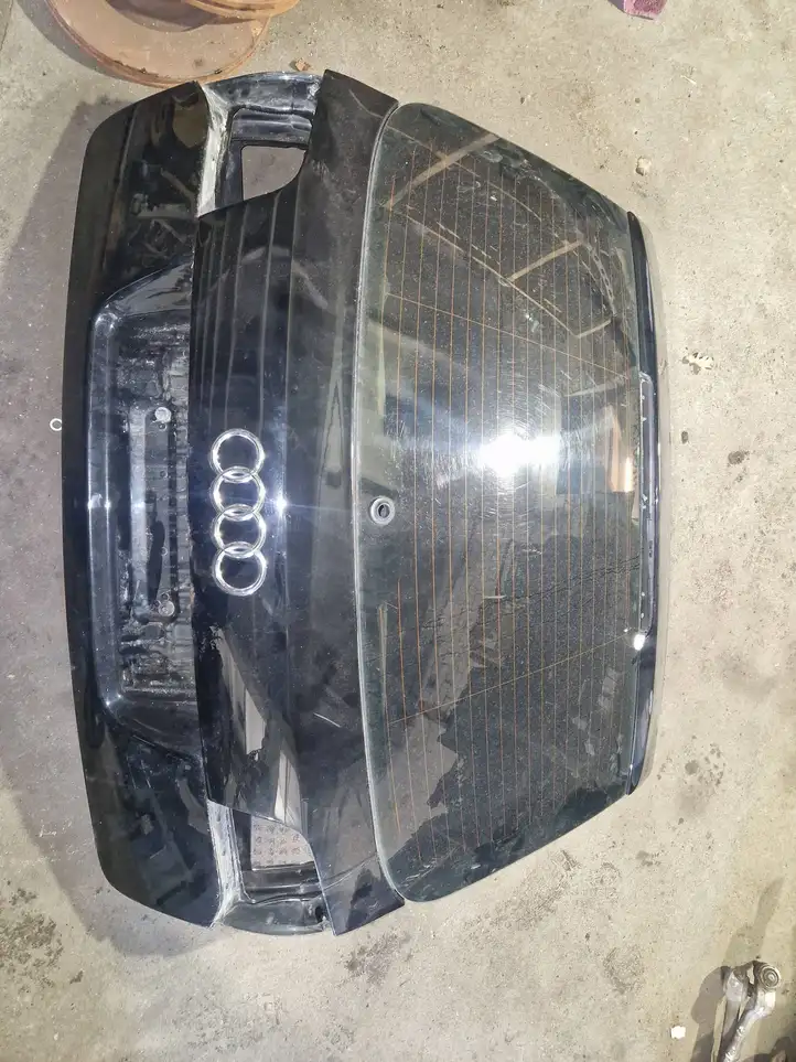 Audi A6 S6 C6 4F (2004 - 2008) Крышка багажника — фото 1