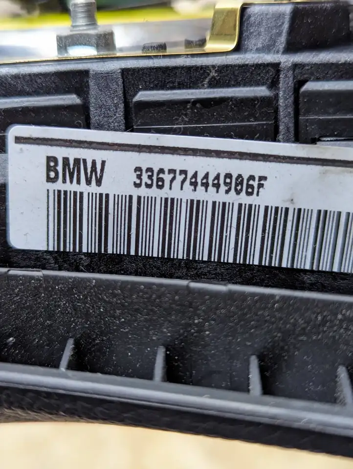 BMW 5 E60 E61 (2004 - 2010) 33677444906F Подушка безопасности руля — фото 2