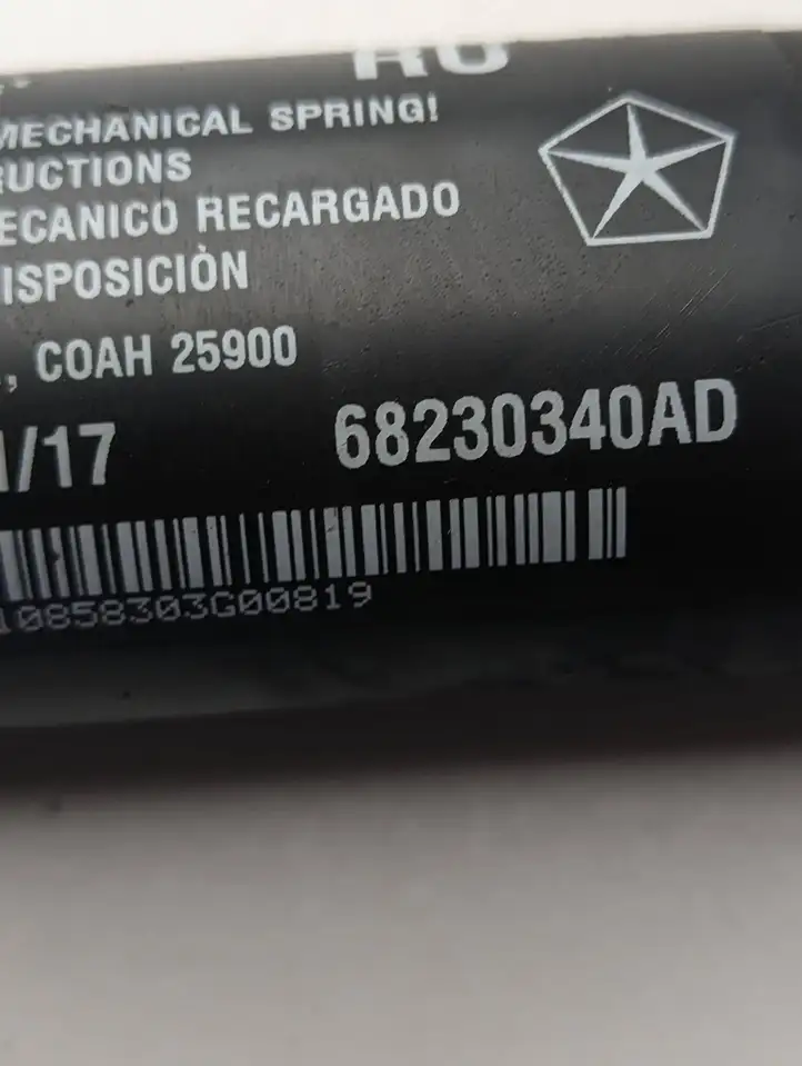 Chrysler Pacifica (2016 - ) 68230340AD Доводчик крышки багажника — фото 4
