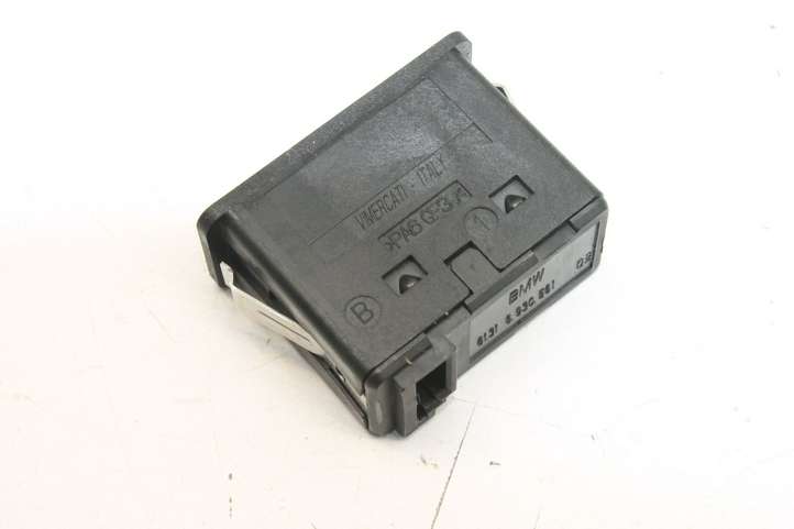 BMW 1 E82 E88 (2007 - 2014)  6930561 Разъем AUX
