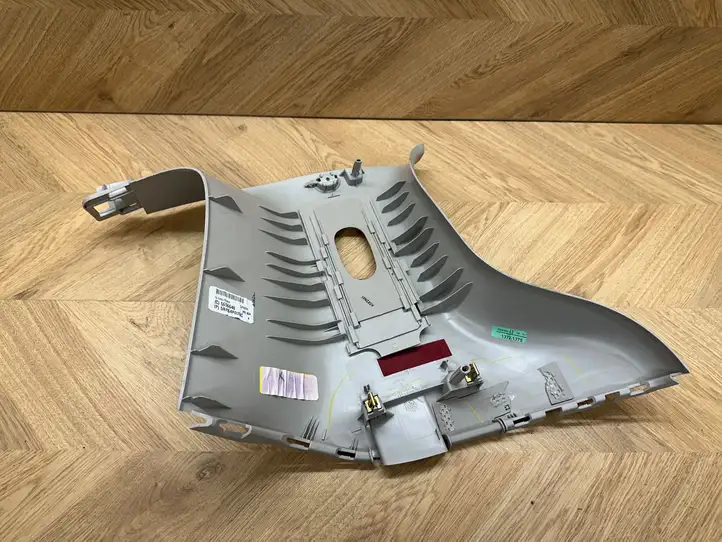 Chrysler Pacifica (2016 - ) 5RH64PD2AC Обшивка стойки C — фото 4