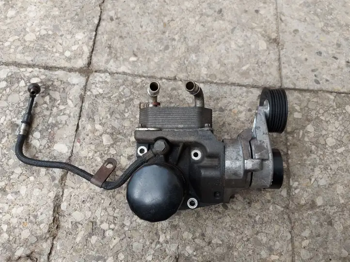 Ford Focus (2005 - 2008) 4M5Q6B624B Кронштейн масляного фильтра — фото 1
