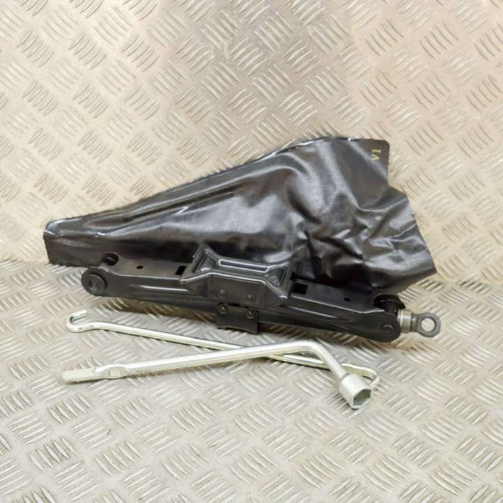 Toyota Prius (XW50) (2015 - )  0911147050 Домкрат (данкрат)