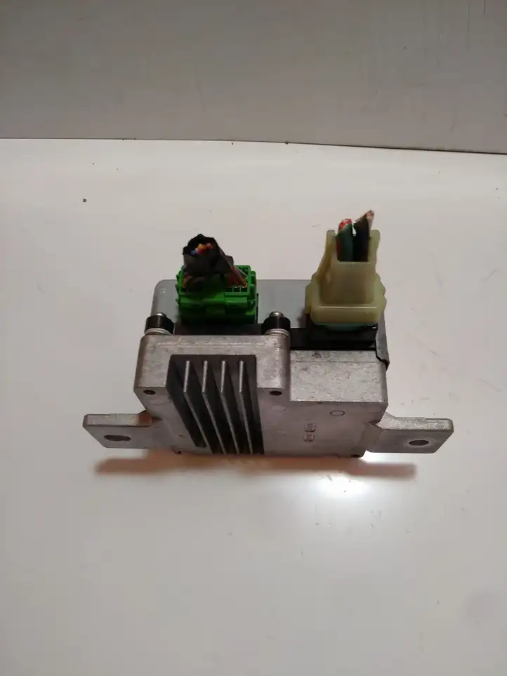 Honda Jazz (2004 - 2008) Q1T23580M Блок управления усилителем руля — фото 4