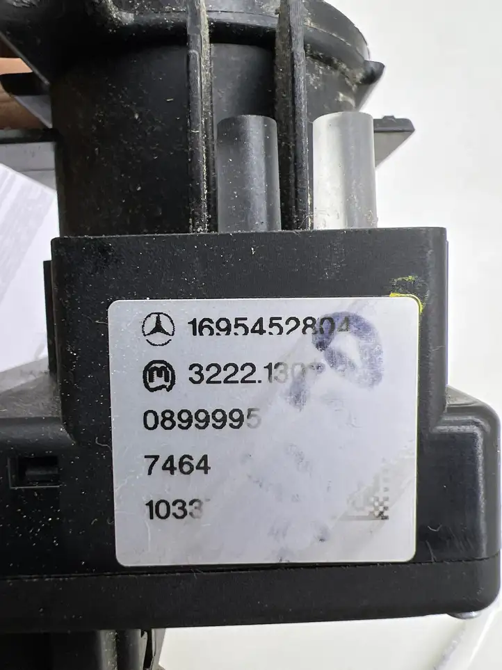 Mercedes-Benz A W169 (2004 - 2012) 1695452804 Включатель фонарей — фото 2