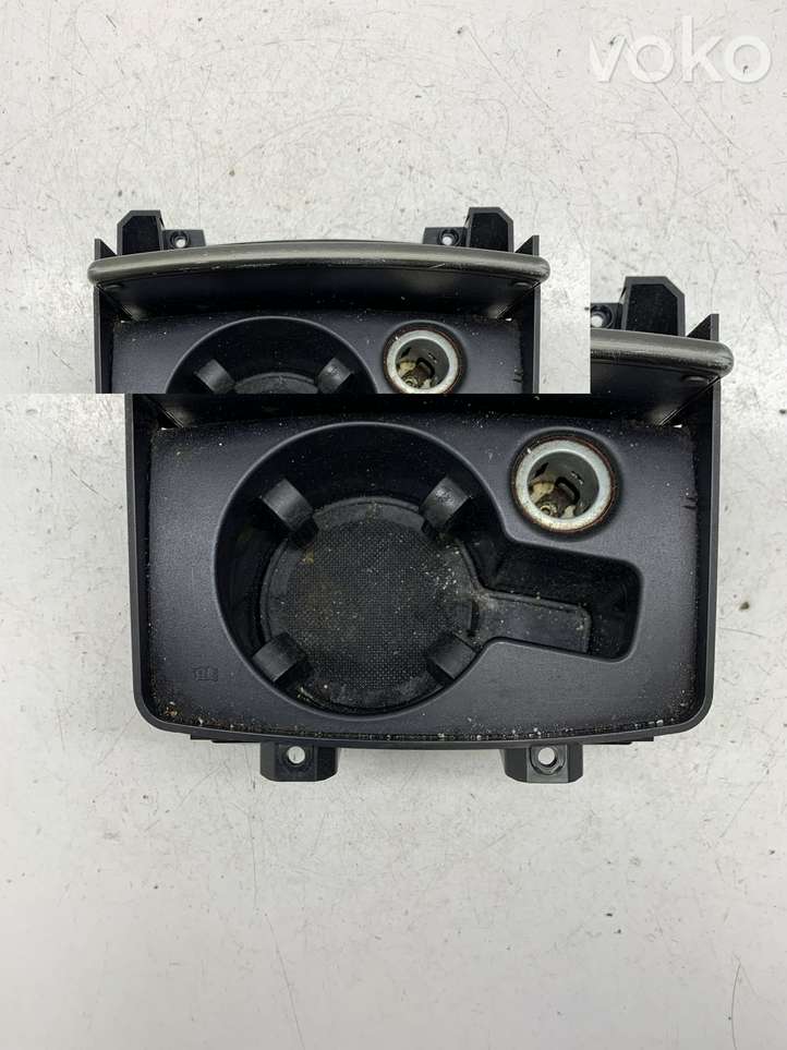 Audi A6 (2004 - 2008)  4F1862533C Держатель чашки